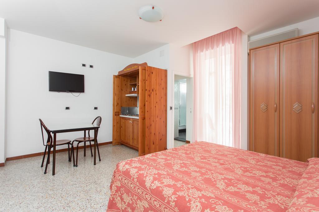 Hotel Residence Des Bains 切塞纳蒂科 客房 照片